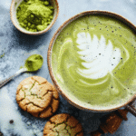 tasse de matcha prête à déguster